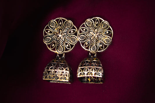 Golden Antique Filigree Earrings - Traditional Elegance
