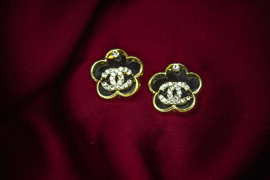 Iconic Flower Earrings